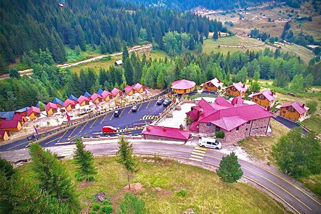 Malesia Eko Resort Peć Exterior foto